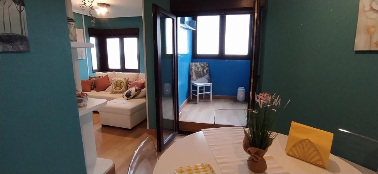 Alojamiento En Playa Del Arbeyal Gijón Eksteriør bilde